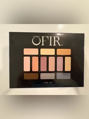Neutral & Warm Eyeshadow Palette - Peachy Pink Tones